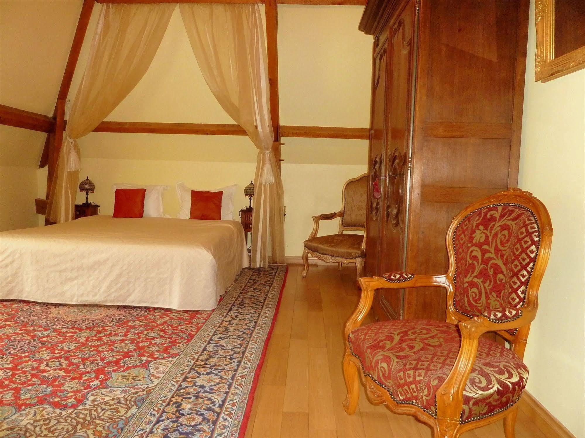 Bed & Breakfast Domaine De La Tour Saint-Pierre-Canivet